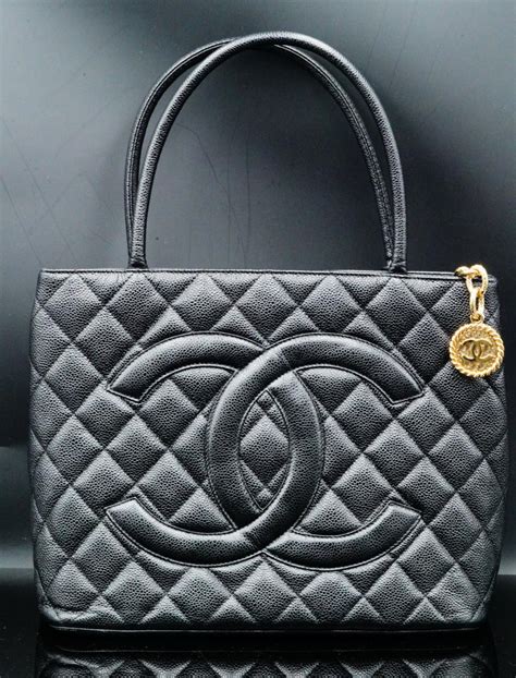 chanel classic medallion medium tote bag